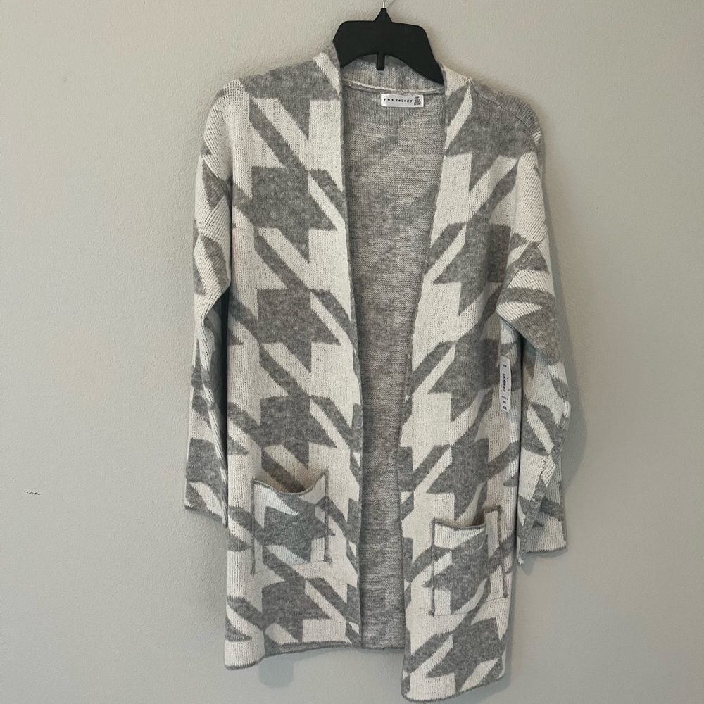 New Retrelogy Woman Sweater